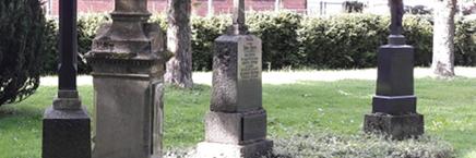 Grabsteine (c) Marco A. Sorace